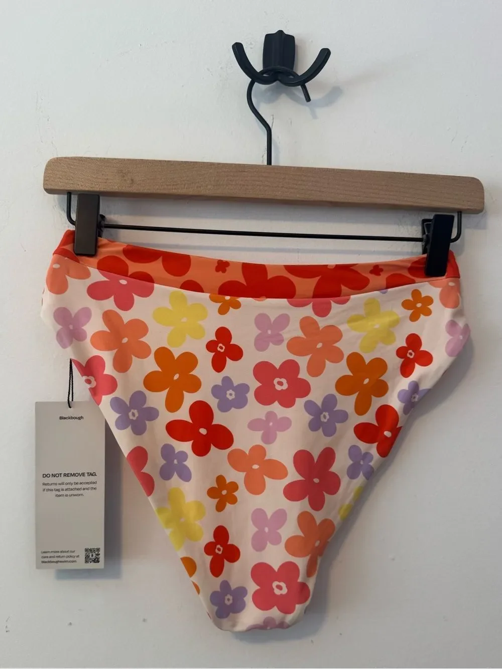 Blackbough details retro